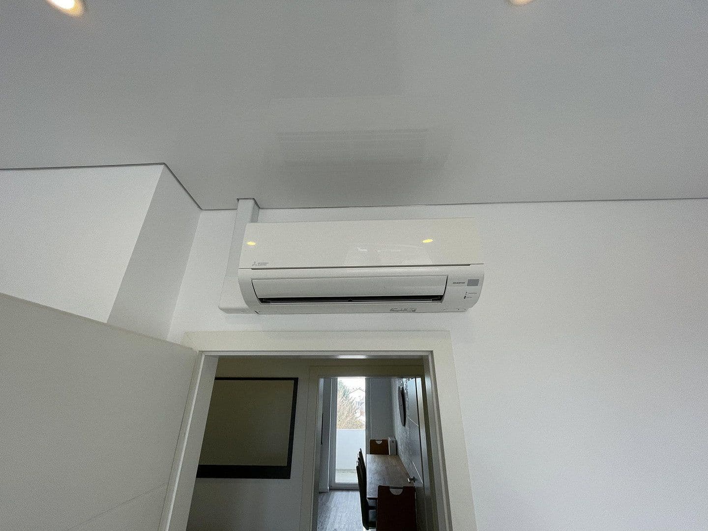 Predaj bytu 3-izbový 68 m², Aachenerstr. 157, Düsseldorf, Severné Porýnie - Westfálsko Predaj bytu 3-izbový 68 m², Aachenerstr. 157, Düsseldorf, Severné Porýnie - Westfálsko