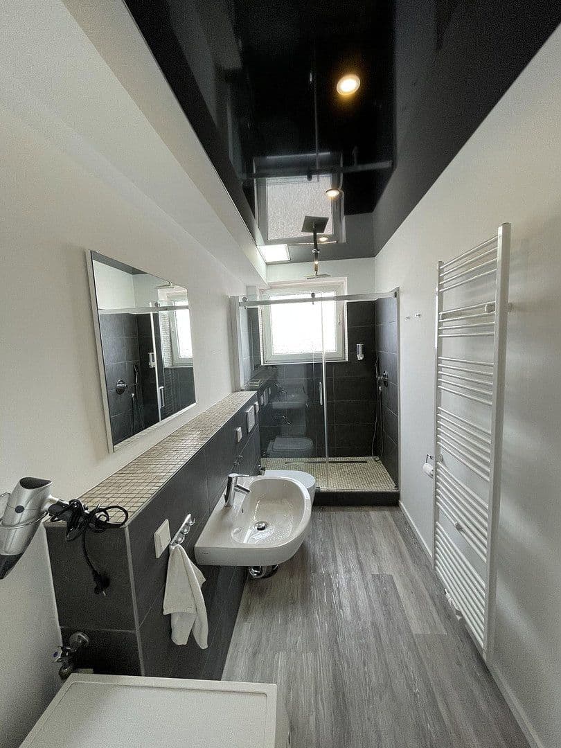 Predaj bytu 3-izbový 68 m², Aachenerstr. 157, Düsseldorf, Severné Porýnie - Westfálsko Predaj bytu 3-izbový 68 m², Aachenerstr. 157, Düsseldorf, Severné Porýnie - Westfálsko