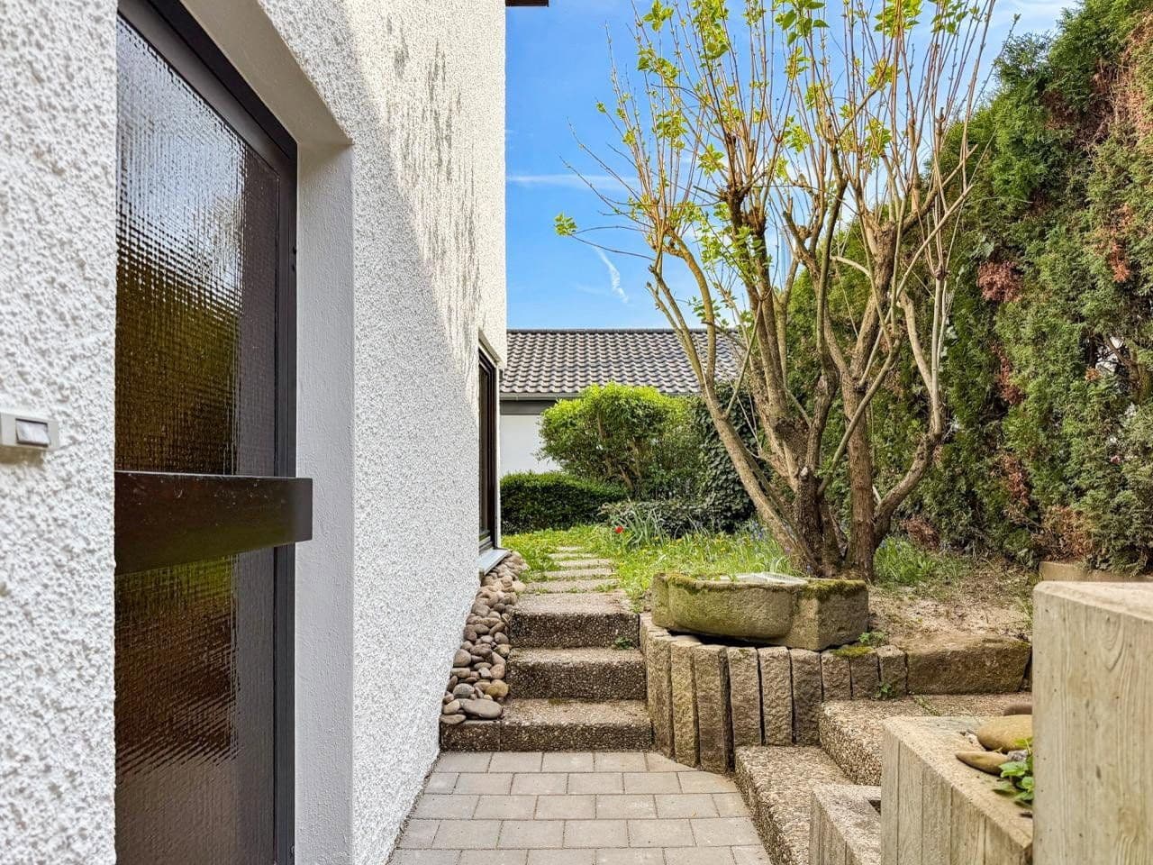 Prenájom domu 119 m², pozemek 316 m², Fichtestraße 40/1, Heilbronn, Bádensko-Wurttembersko Prenájom domu 119 m², pozemek 316 m², Fichtestraße 40/1, Heilbronn, Bádensko-Wurttembersko