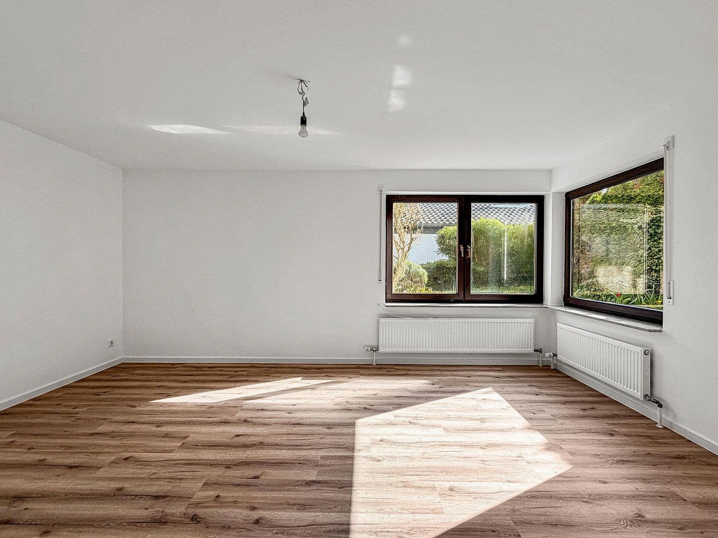 Prenájom domu 119 m², pozemek 316 m², Fichtestraße 40/1, Heilbronn, Bádensko-Wurttembersko Prenájom domu 119 m², pozemek 316 m², Fichtestraße 40/1, Heilbronn, Bádensko-Wurttembersko