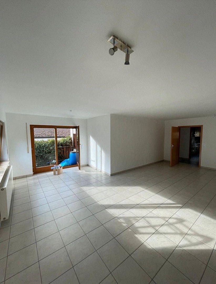 Predaj bytu 3-izbový 96 m², Neckartalstraße 32, Sulz am Neckar, Bádensko-Wurttembersko Predaj bytu 3-izbový 96 m², Neckartalstraße 32, Sulz am Neckar, Bádensko-Wurttembersko