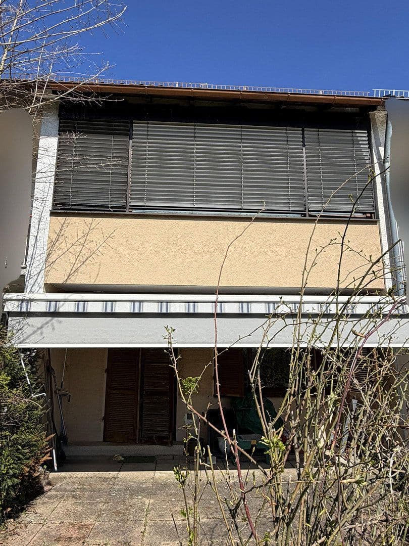 Predaj domu 98 m², pozemek 275 m², Gerhart-Hauptmann-Str. 59, Ostfildern, Bádensko-Wurttembersko Predaj domu 98 m², pozemek 275 m², Gerhart-Hauptmann-Str. 59, Ostfildern, Bádensko-Wurttembersko