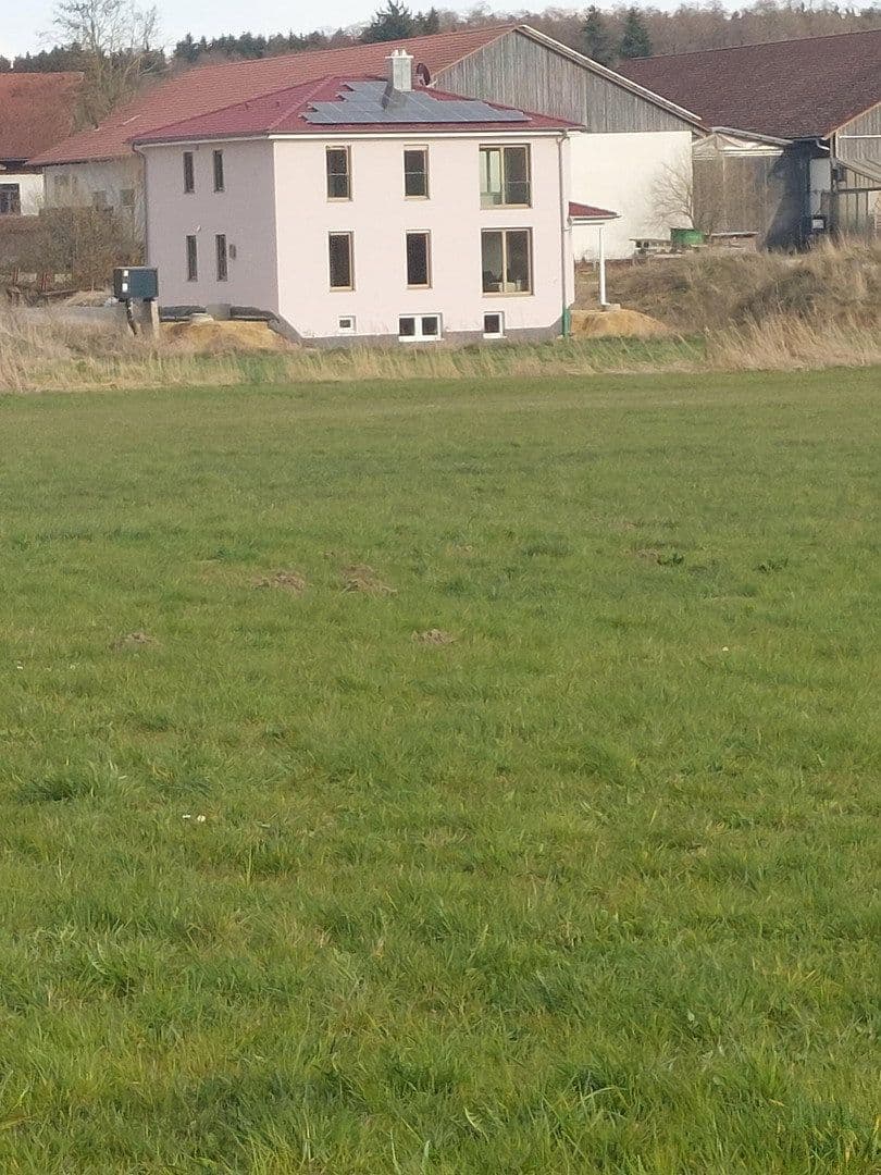 Prenájom bytu 3-izbový 100 m², Odelzhausen, Bavorsko Prenájom bytu 3-izbový 100 m², Odelzhausen, Bavorsko