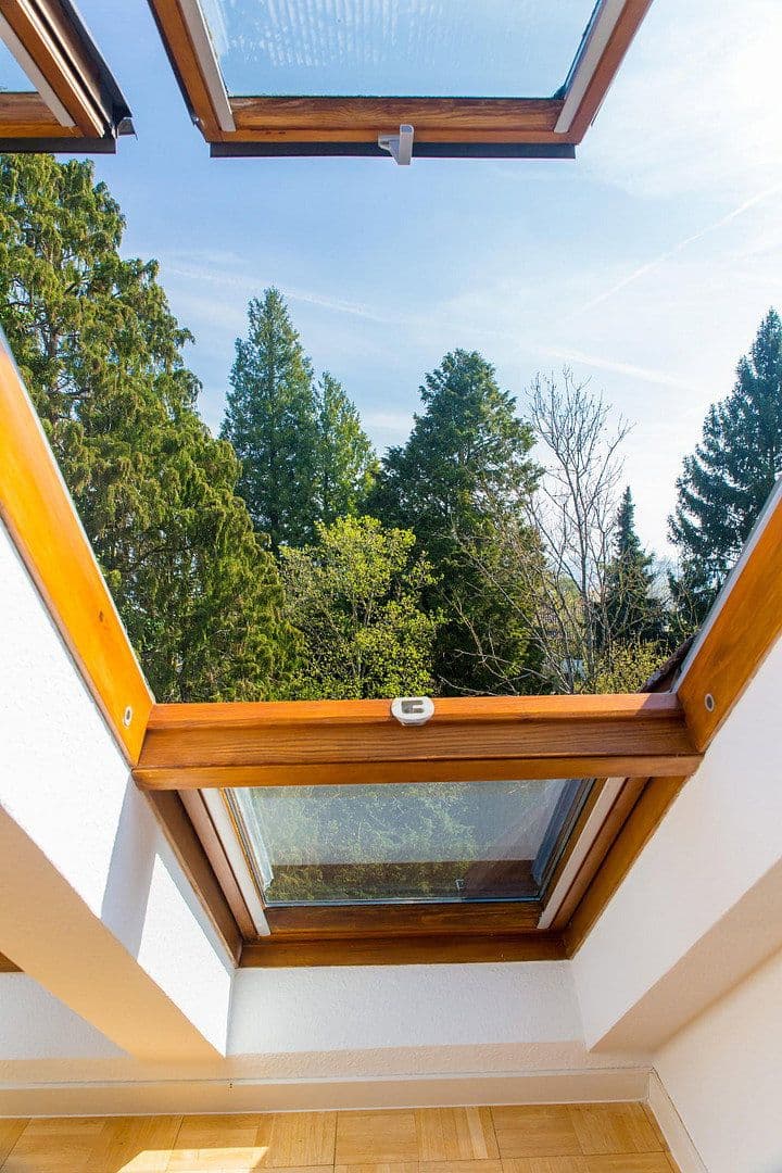 Prenájom bytu 2-izbový 65 m², Stuttgart, Bádensko-Wurttembersko Prenájom bytu 2-izbový 65 m², Stuttgart, Bádensko-Wurttembersko