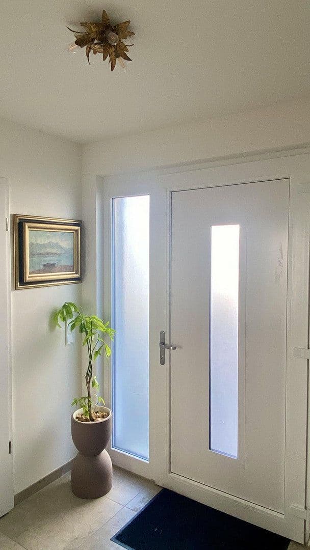 Predaj domu 192 m², pozemek 353 m², Wiesbaden, Hesensko Predaj domu 192 m², pozemek 353 m², Wiesbaden, Hesensko