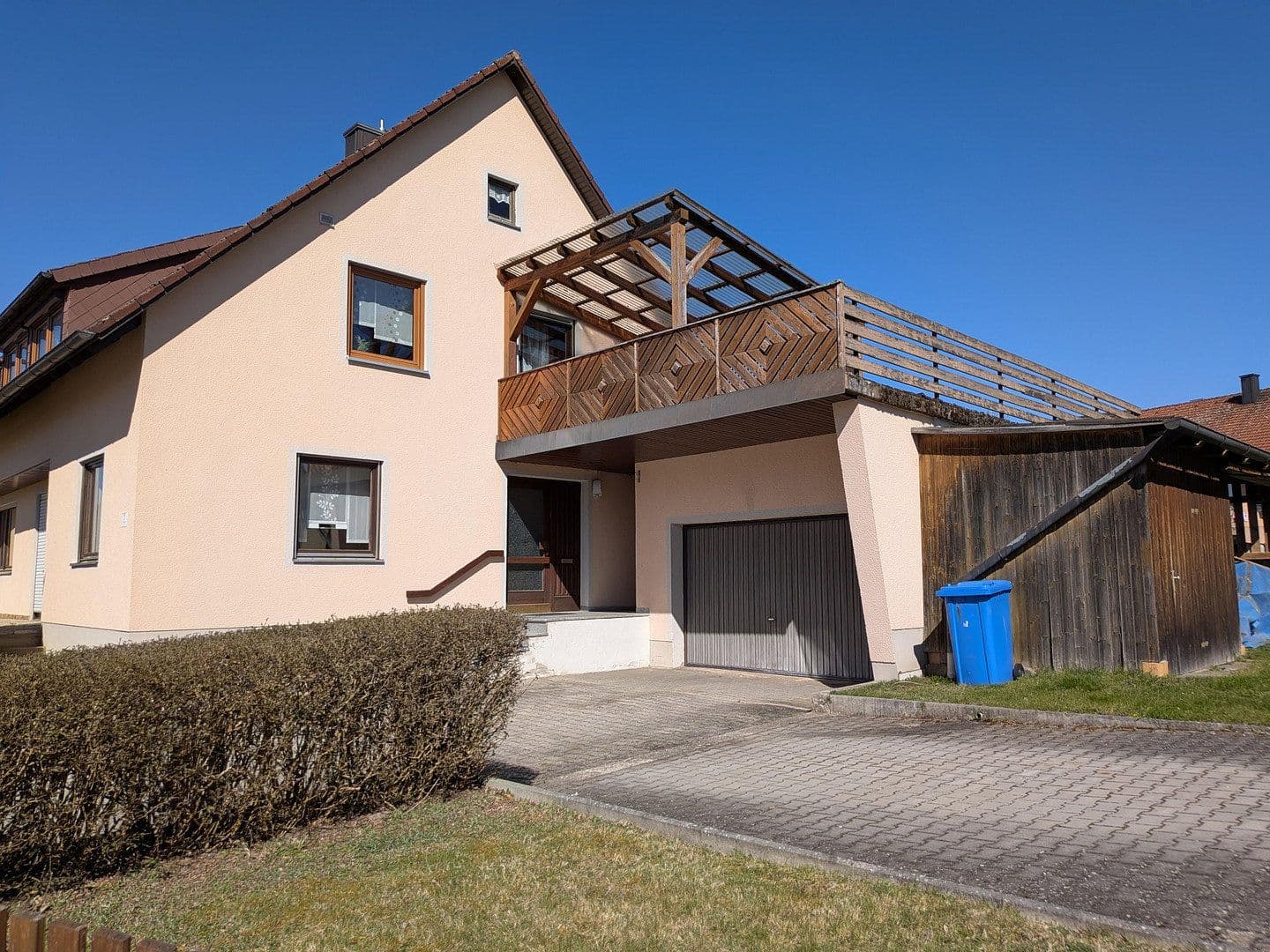 Predaj domu 175 m², pozemek 925 m², Schellenbachstr. 7, Eslarn, Bavorsko Predaj domu 175 m², pozemek 925 m², Schellenbachstr. 7, Eslarn, Bavorsko