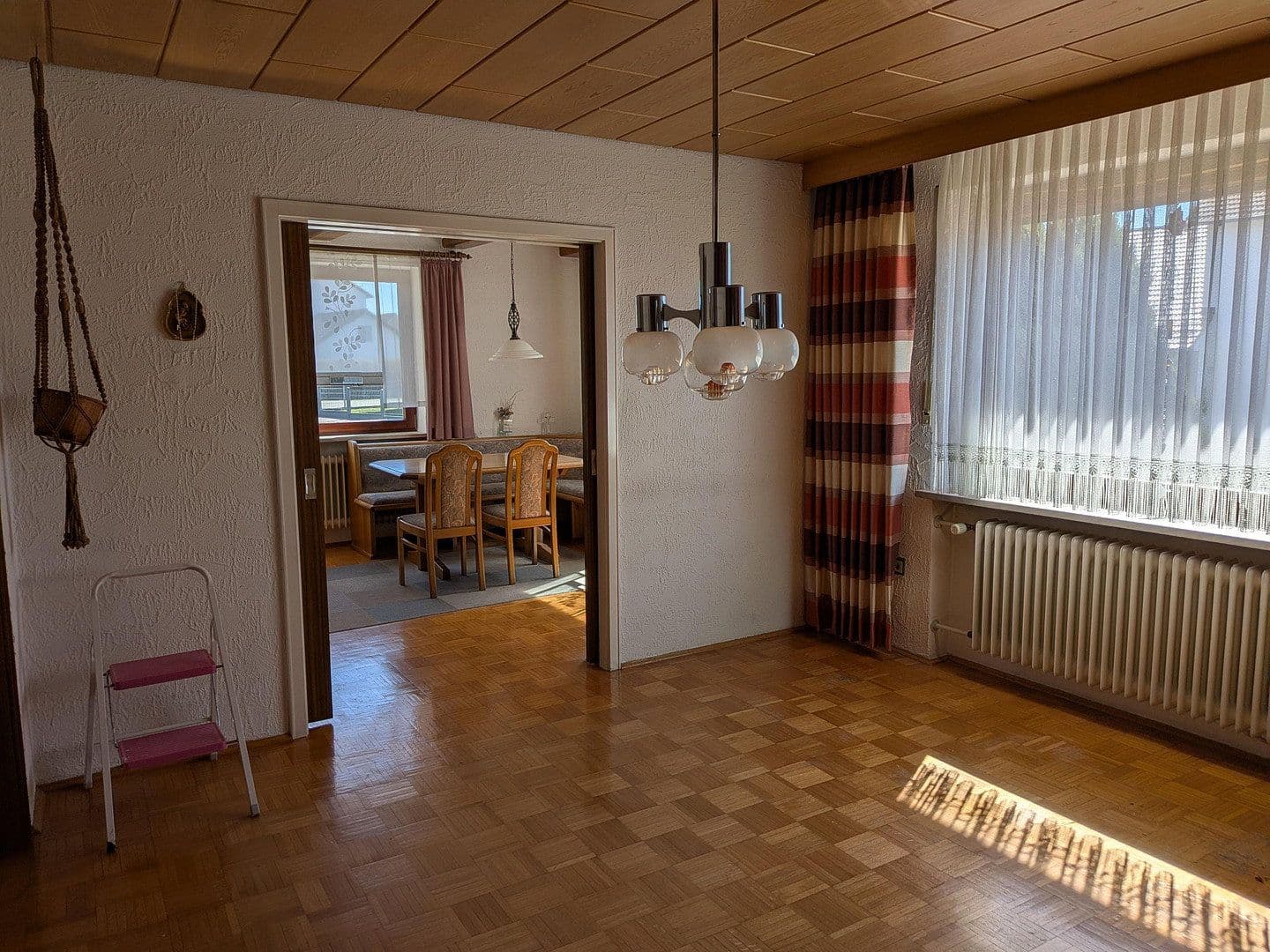 Predaj domu 175 m², pozemek 925 m², Schellenbachstr. 7, Eslarn, Bavorsko Predaj domu 175 m², pozemek 925 m², Schellenbachstr. 7, Eslarn, Bavorsko