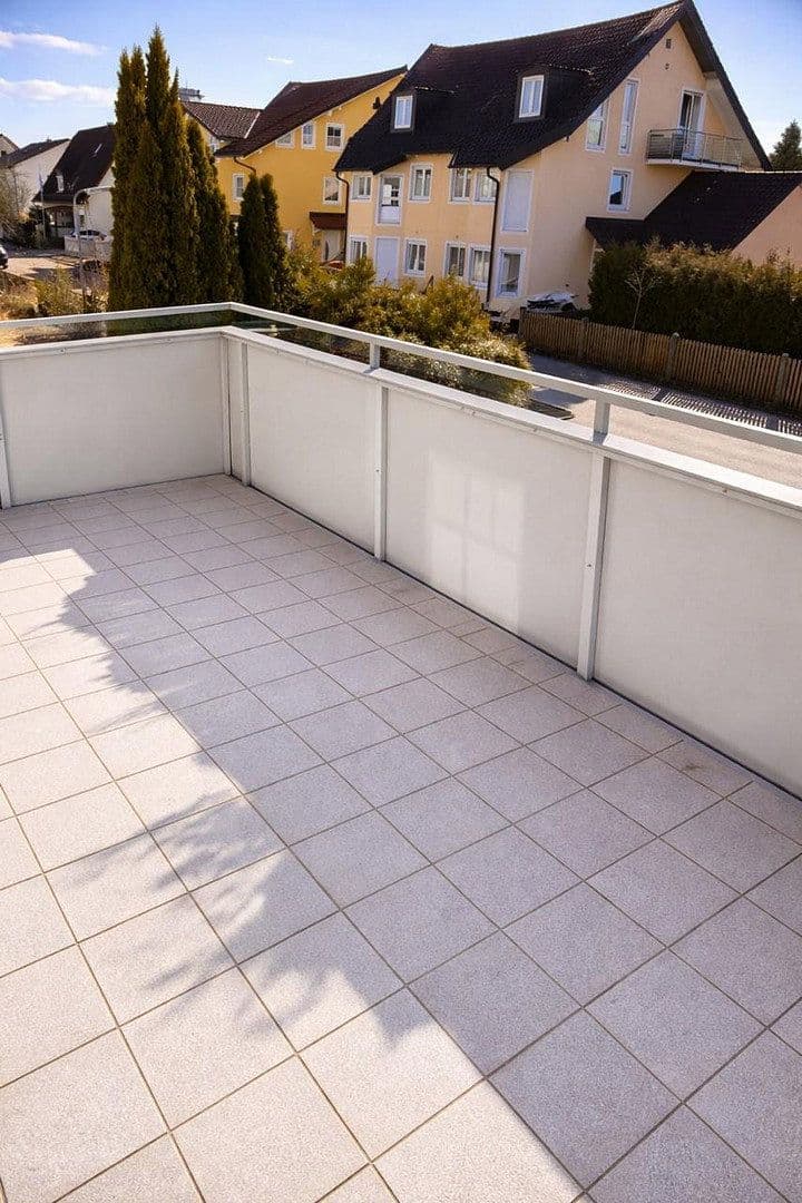 Prenájom bytu 3-izbový 112 m², München, Bavorsko Prenájom bytu 3-izbový 112 m², München, Bavorsko