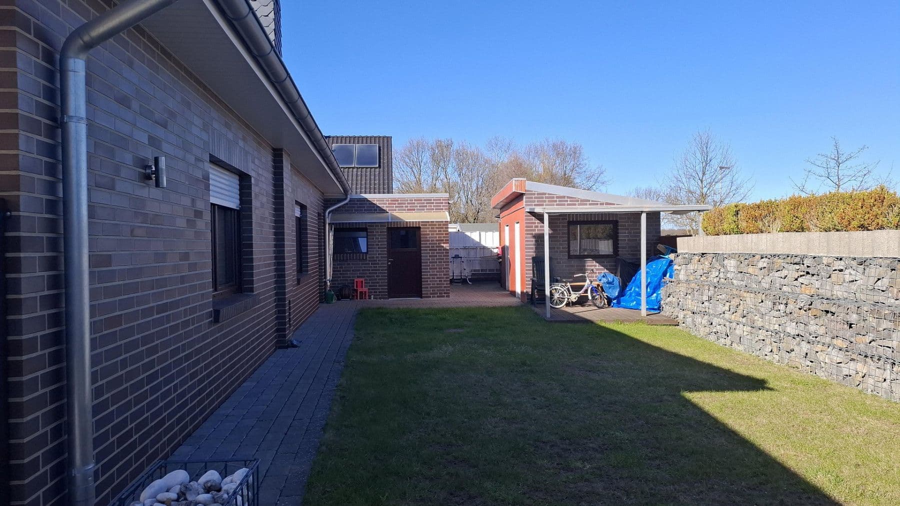 Predaj domu 175 m², pozemek 711 m², Barsinghausen, Dolné Sasko Predaj domu 175 m², pozemek 711 m², Barsinghausen, Dolné Sasko