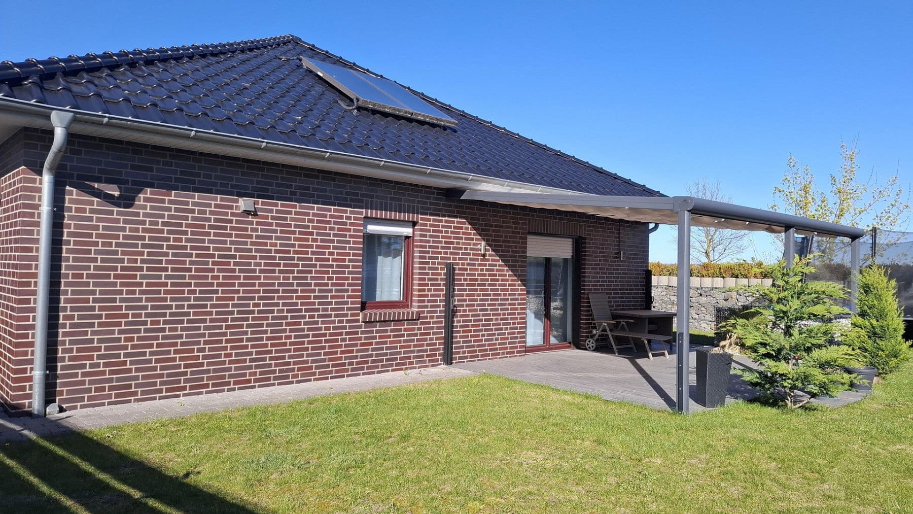 Predaj domu 175 m², pozemek 711 m², Barsinghausen, Dolné Sasko Predaj domu 175 m², pozemek 711 m², Barsinghausen, Dolné Sasko
