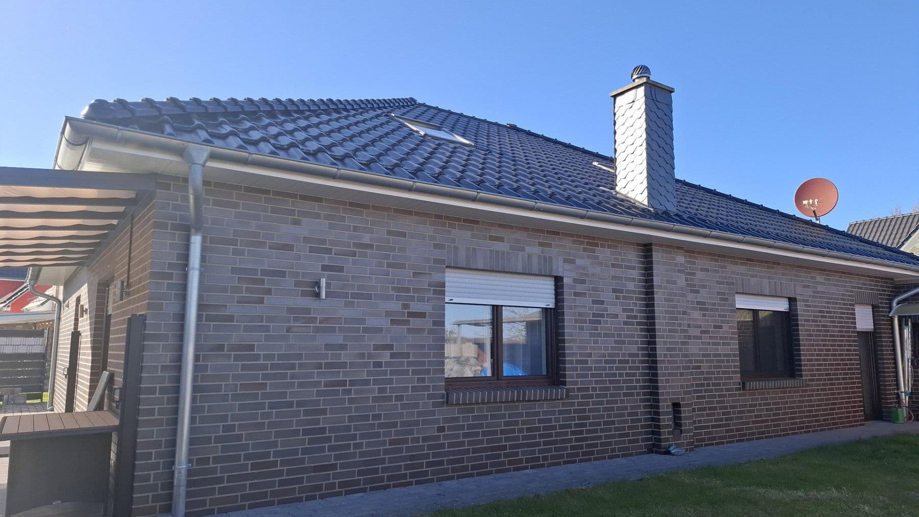 Predaj domu 175 m², pozemek 711 m², Barsinghausen, Dolné Sasko Predaj domu 175 m², pozemek 711 m², Barsinghausen, Dolné Sasko