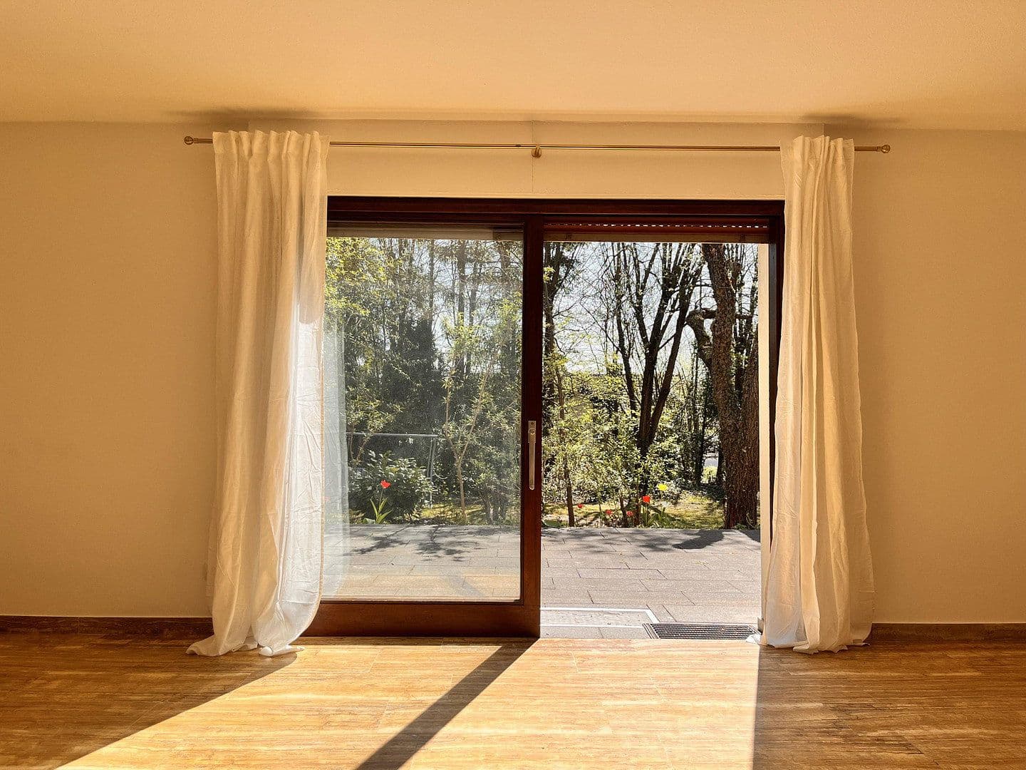 Prenájom domu 150 m², pozemek 1.000 m², Bammental, Bádensko-Wurttembersko Prenájom domu 150 m², pozemek 1.000 m², Bammental, Bádensko-Wurttembersko