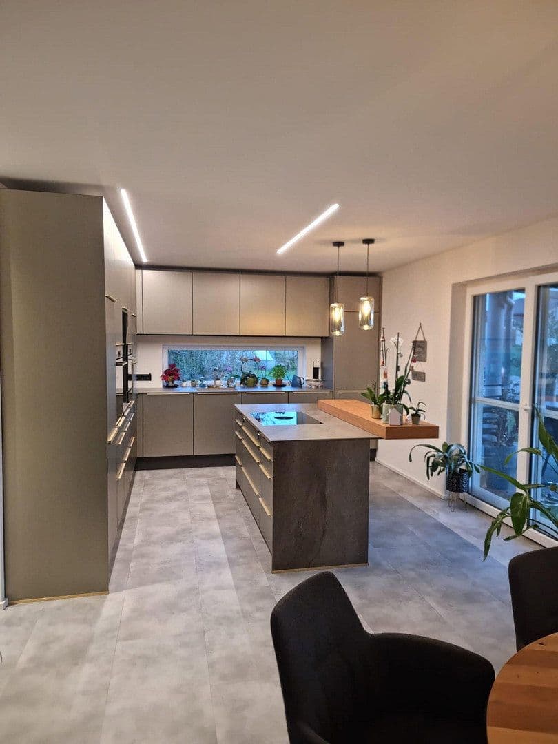 Prenájom bytu 3-izbový 108 m², Alemannenring 38, Ehingen, Bavorsko Prenájom bytu 3-izbový 108 m², Alemannenring 38, Ehingen, Bavorsko