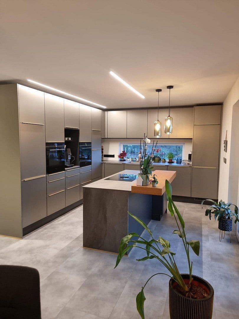 Prenájom bytu 3-izbový 108 m², Alemannenring 38, Ehingen, Bavorsko Prenájom bytu 3-izbový 108 m², Alemannenring 38, Ehingen, Bavorsko