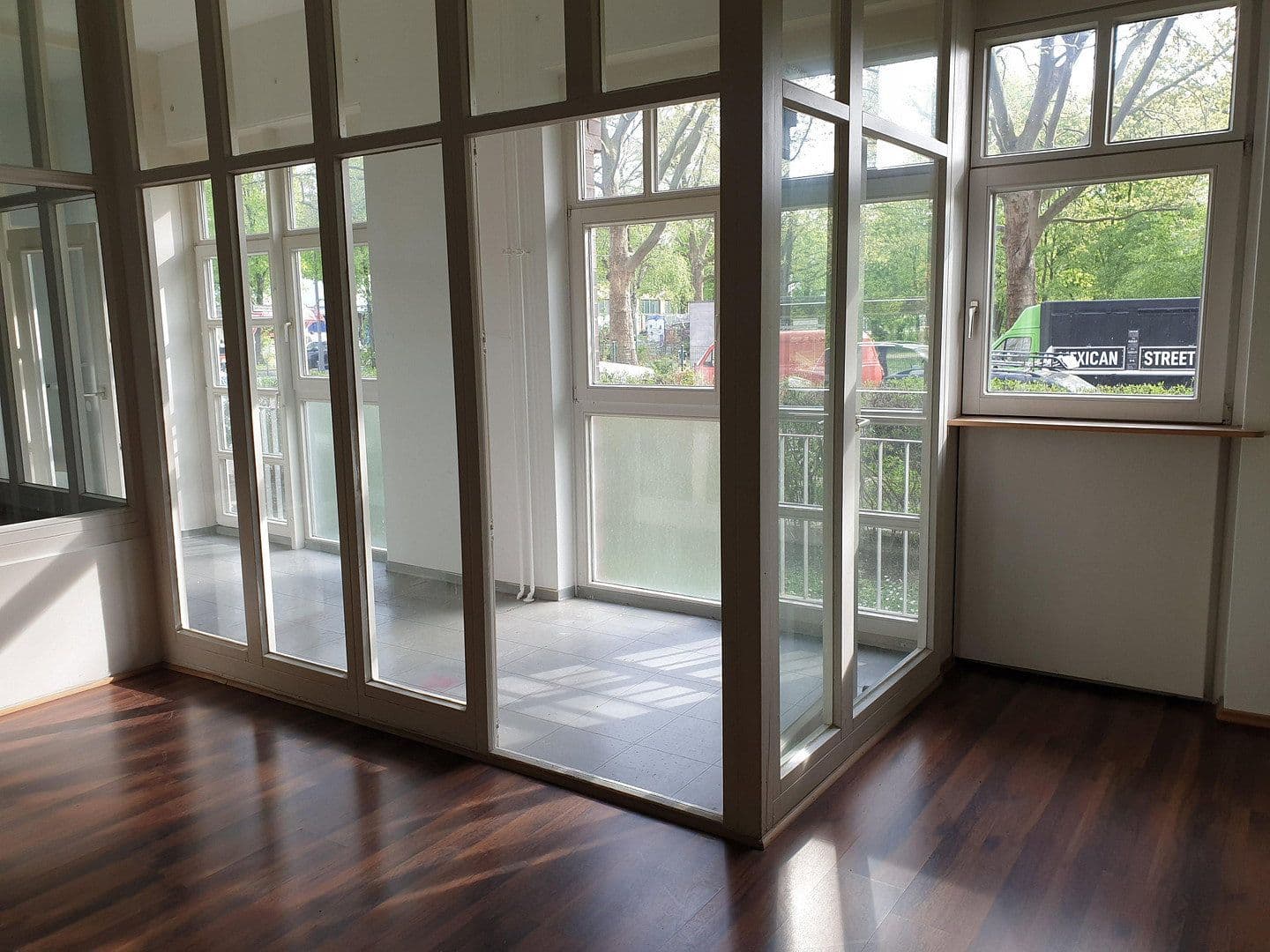 Predaj bytu 3-izbový 90 m², Berlin, Berlín Predaj bytu 3-izbový 90 m², Berlin, Berlín