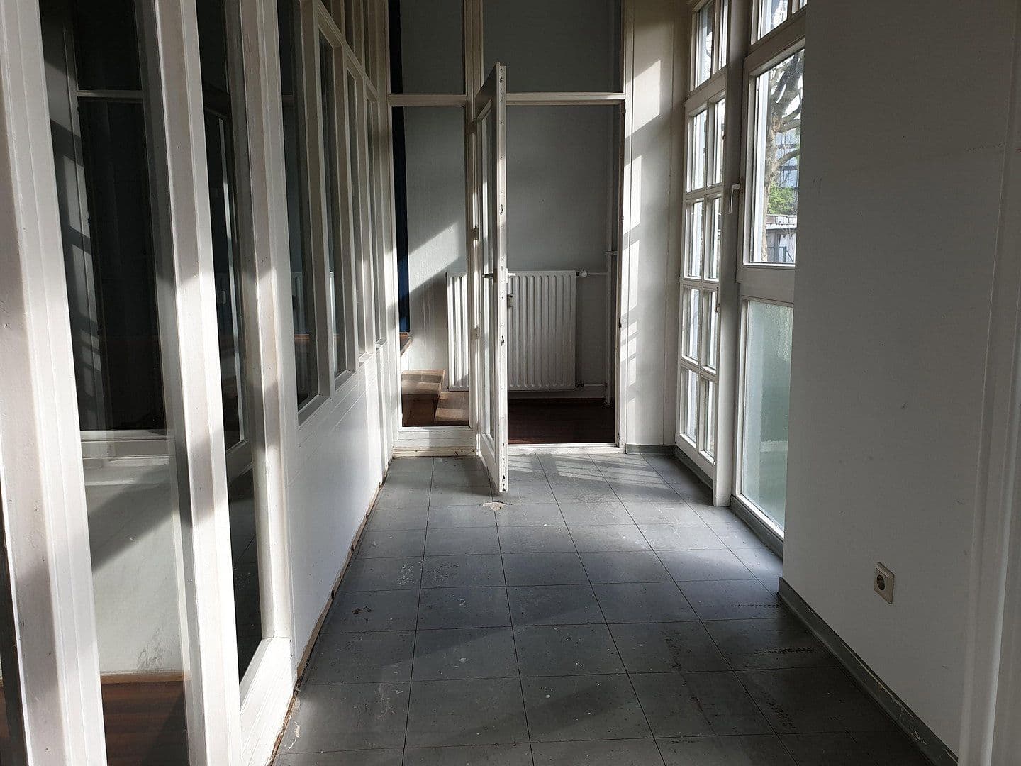 Predaj bytu 3-izbový 90 m², Berlin, Berlín Predaj bytu 3-izbový 90 m², Berlin, Berlín