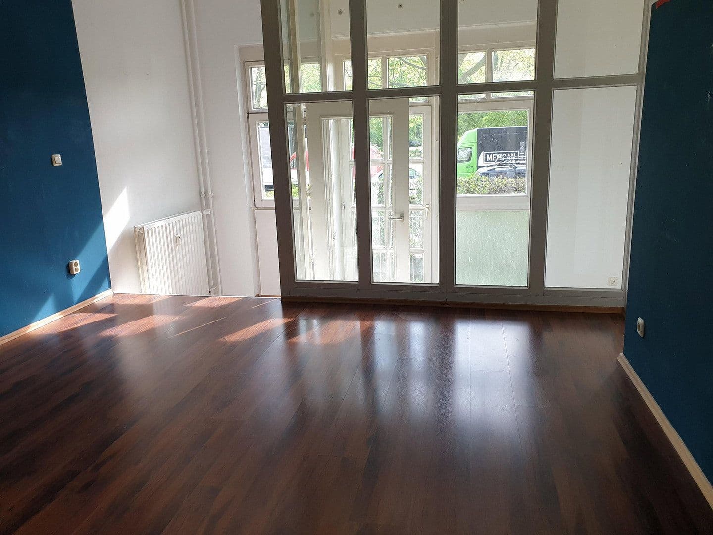 Predaj bytu 3-izbový 90 m², Berlin, Berlín Predaj bytu 3-izbový 90 m², Berlin, Berlín