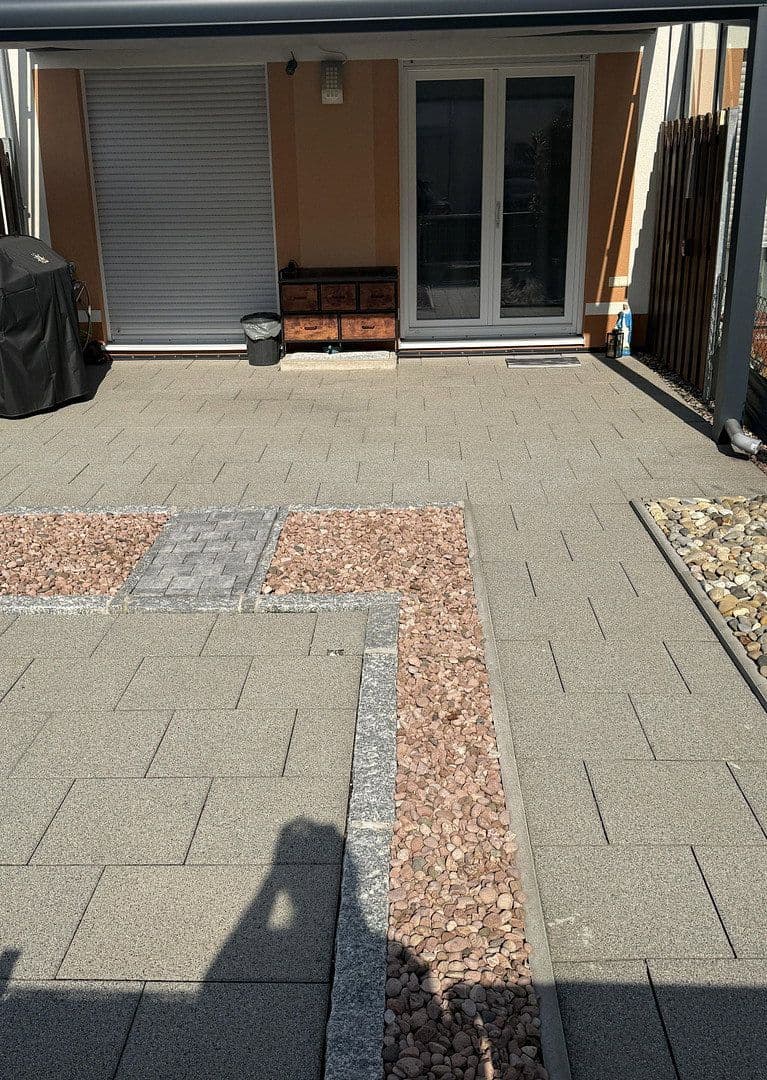 Predaj domu 137 m², pozemek 248 m², Adelsdorf, Bavorsko Predaj domu 137 m², pozemek 248 m², Adelsdorf, Bavorsko