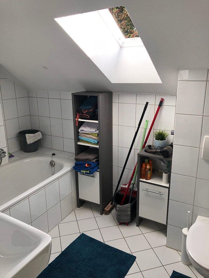 Prenájom bytu 2-izbový 52 m², Mülheim an der Ruhr, Severné Porýnie - Westfálsko Prenájom bytu 2-izbový 52 m², Mülheim an der Ruhr, Severné Porýnie - Westfálsko