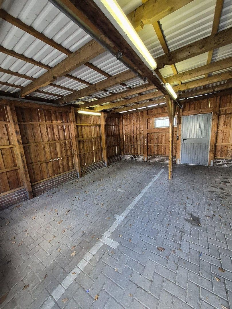 Predaj nebytového priestoru 875 m², Metjendorfer Landstraße 28, Wiefelstede, Dolné Sasko Predaj nebytového priestoru 875 m², Metjendorfer Landstraße 28, Wiefelstede, Dolné Sasko