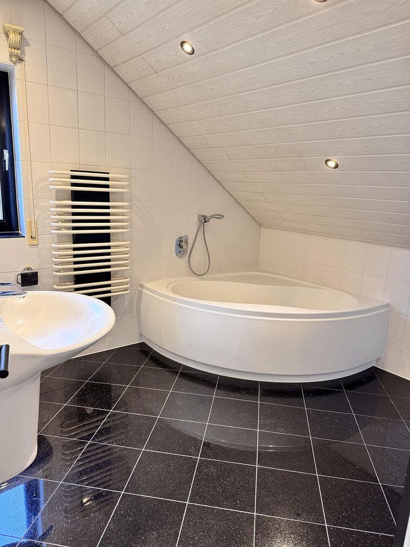 Predaj bytu 2-izbový 77 m², Bad Schwalbach, Hesensko Predaj bytu 2-izbový 77 m², Bad Schwalbach, Hesensko