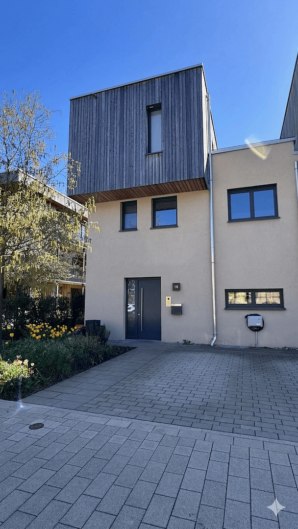 Predaj domu 169 m², pozemek 216 m², Heinrich-Diehl-Str. 16, Landau in der Pfalz, Porýnie-Falcko Predaj domu 169 m², pozemek 216 m², Heinrich-Diehl-Str. 16, Landau in der Pfalz, Porýnie-Falcko