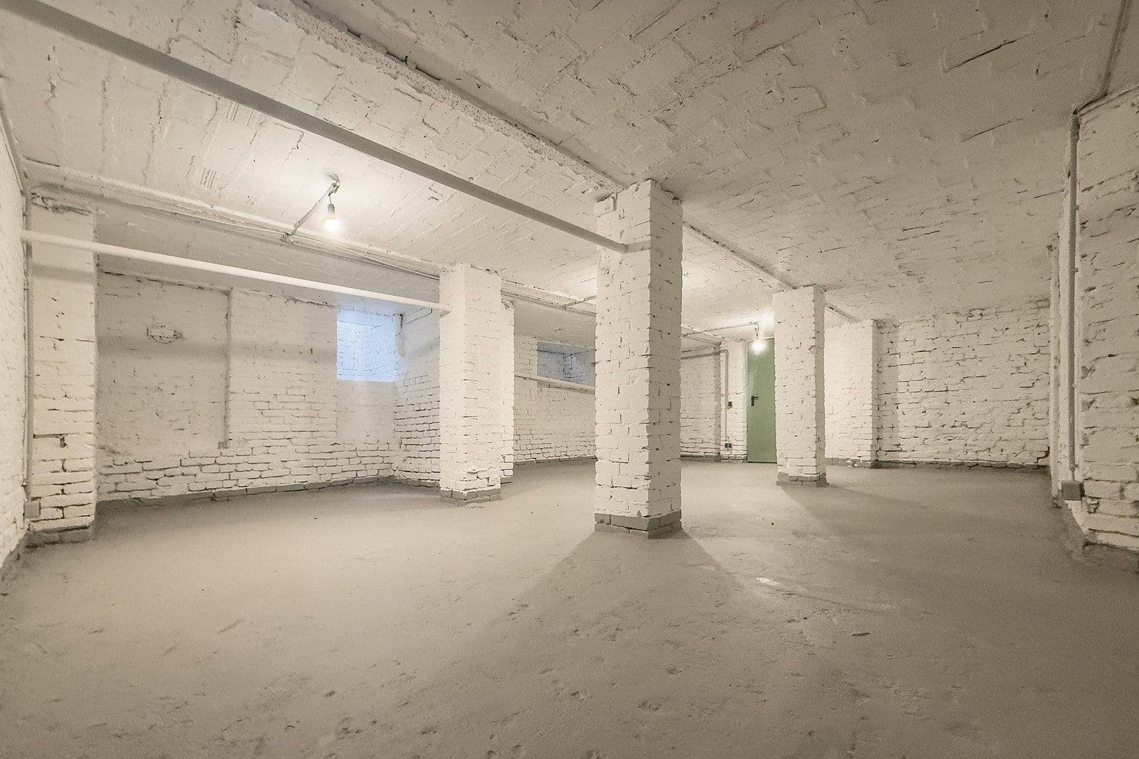 Predaj bytu 4-izbový 91 m², Berlin, Berlín Predaj bytu 4-izbový 91 m², Berlin, Berlín