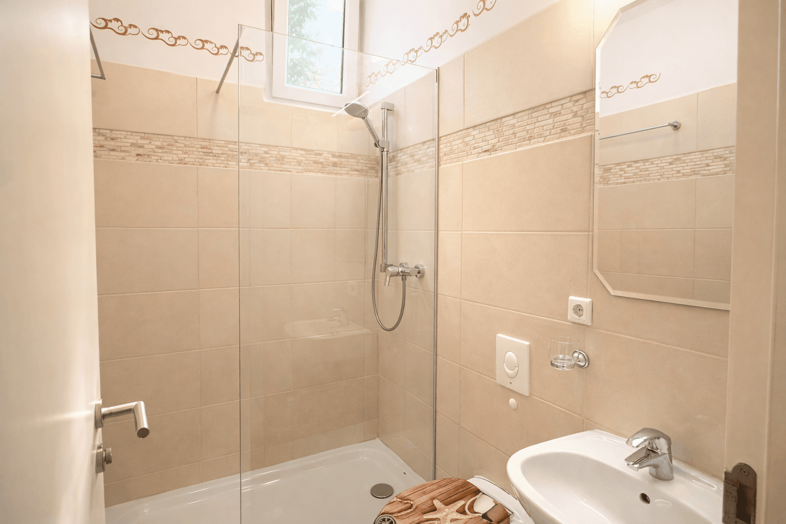 Predaj bytu 6-izbový 224 m², Berlin, Berlín Predaj bytu 6-izbový 224 m², Berlin, Berlín