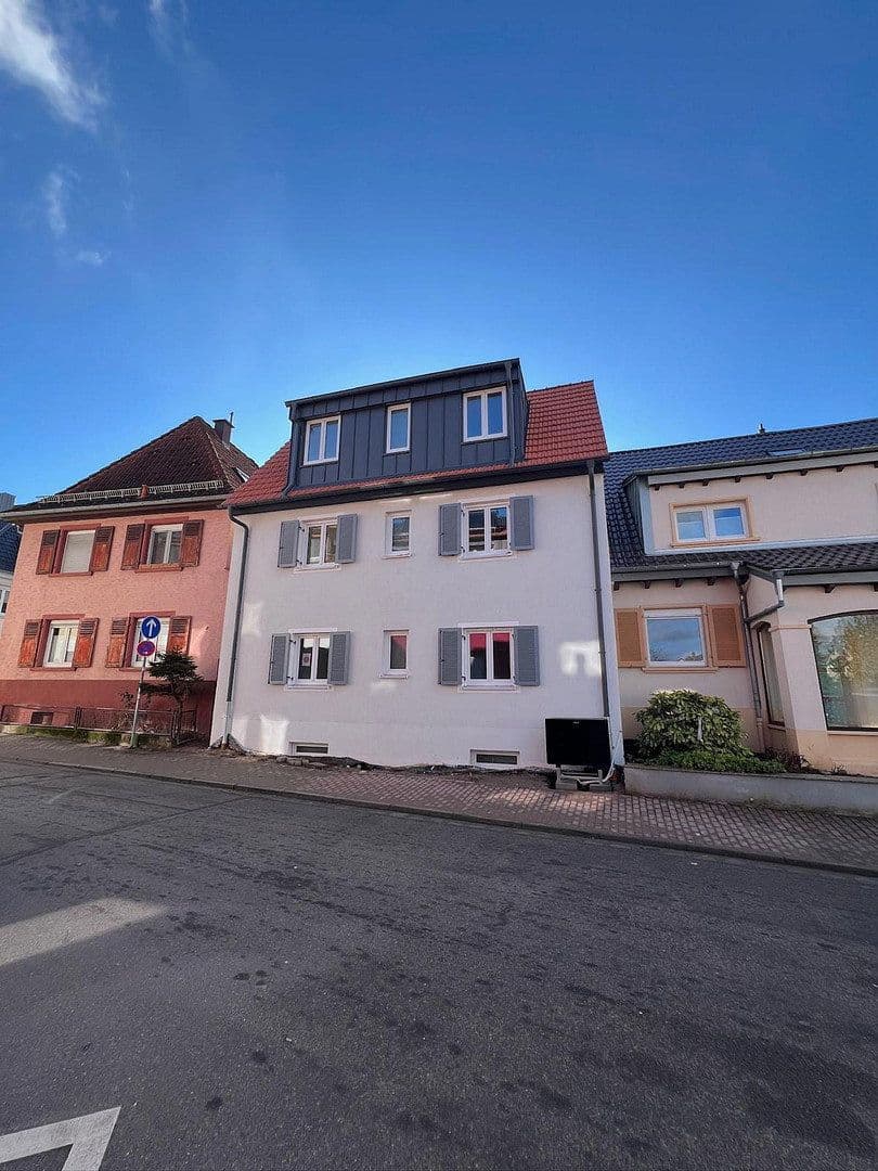 Prenájom bytu 2-izbový 35 m², Dossenheim, Bádensko-Wurttembersko Prenájom bytu 2-izbový 35 m², Dossenheim, Bádensko-Wurttembersko