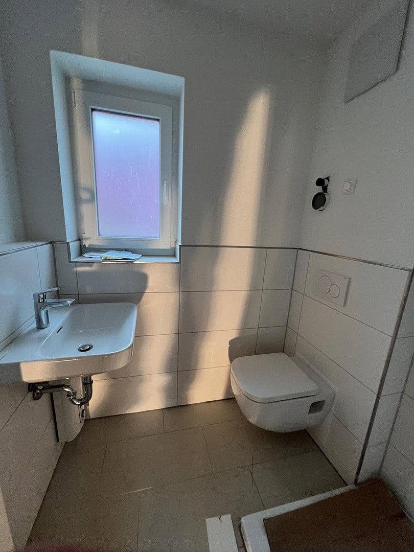 Prenájom bytu 2-izbový 35 m², Dossenheim, Bádensko-Wurttembersko Prenájom bytu 2-izbový 35 m², Dossenheim, Bádensko-Wurttembersko