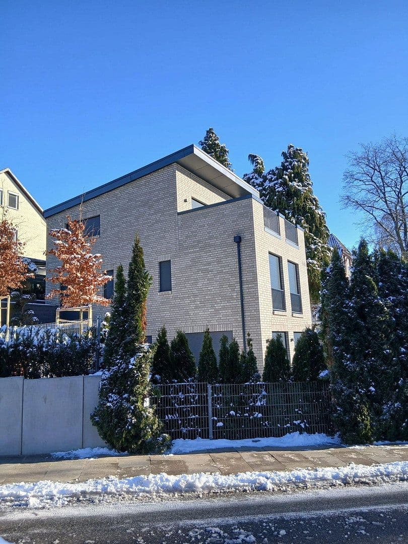 Prenájom bytu 2-izbový 69 m², Hamburg, Hamburg Prenájom bytu 2-izbový 69 m², Hamburg, Hamburg