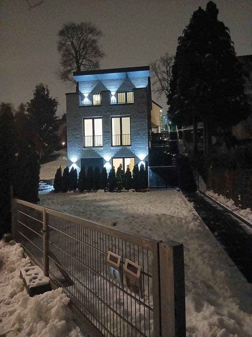 Prenájom bytu 2-izbový 69 m², Hamburg, Hamburg Prenájom bytu 2-izbový 69 m², Hamburg, Hamburg