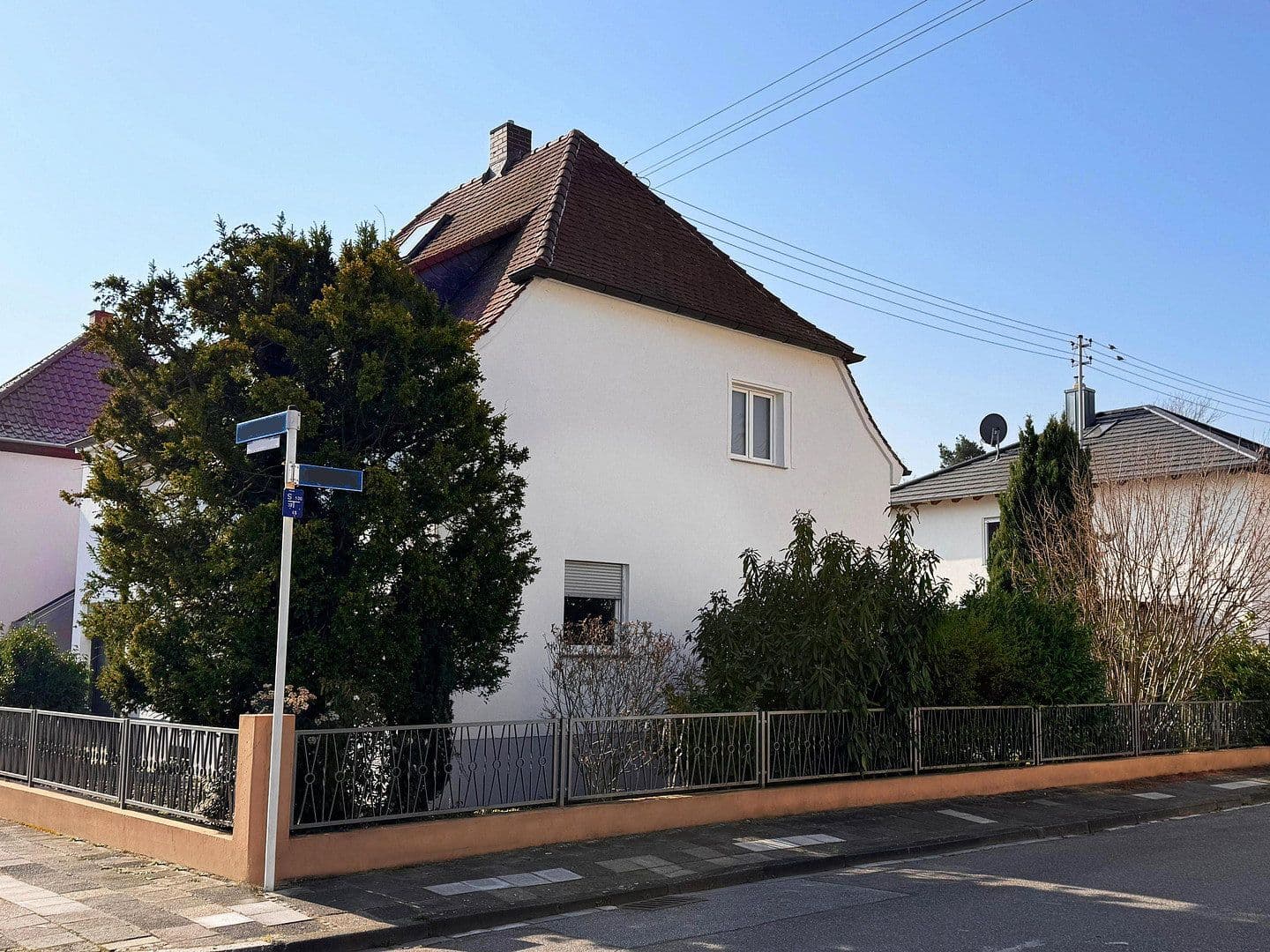 Predaj domu 153 m², pozemek 410 m², Ludwigshafen-Oggersheim, Porýnie-Falcko Predaj domu 153 m², pozemek 410 m², Ludwigshafen-Oggersheim, Porýnie-Falcko