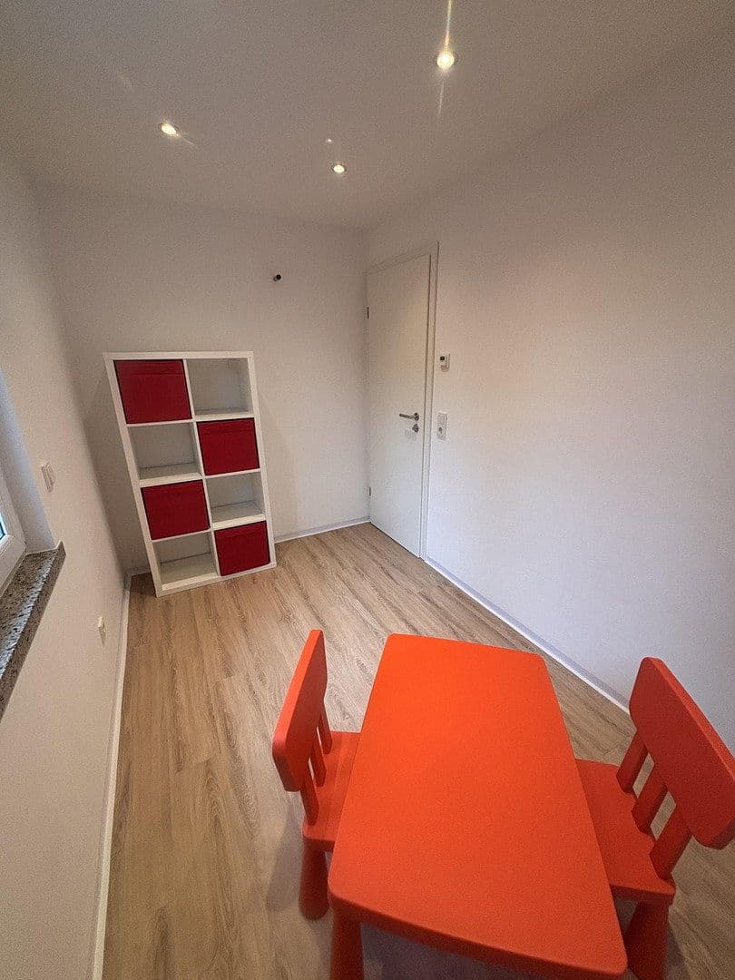 Predaj domu 74 m², pozemek 700 m², Kuchelmiß, Meklenbursko-Predpomoransko Predaj domu 74 m², pozemek 700 m², Kuchelmiß, Meklenbursko-Predpomoransko