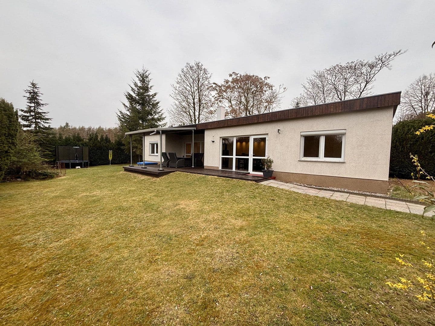 Predaj domu 74 m², pozemek 700 m², Kuchelmiß, Meklenbursko-Predpomoransko Predaj domu 74 m², pozemek 700 m², Kuchelmiß, Meklenbursko-Predpomoransko