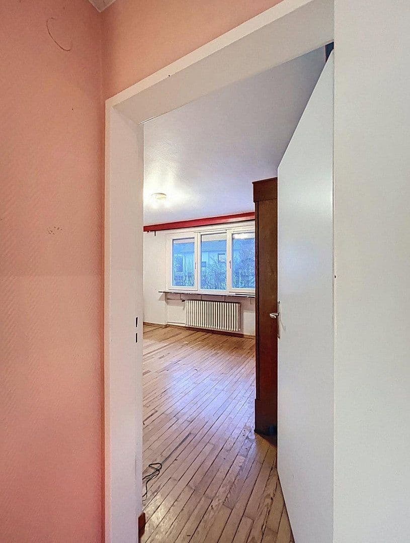 Predaj domu 138 m², pozemek 300 m², Sankt Ingbert, Sársko Predaj domu 138 m², pozemek 300 m², Sankt Ingbert, Sársko