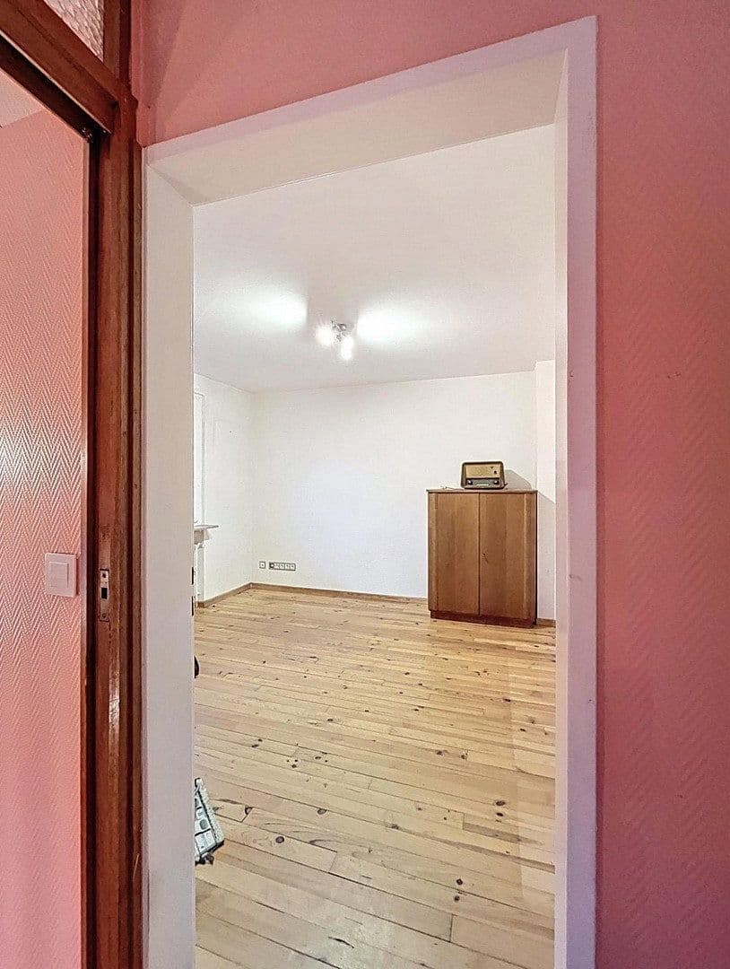 Predaj domu 138 m², pozemek 300 m², Sankt Ingbert, Sársko Predaj domu 138 m², pozemek 300 m², Sankt Ingbert, Sársko