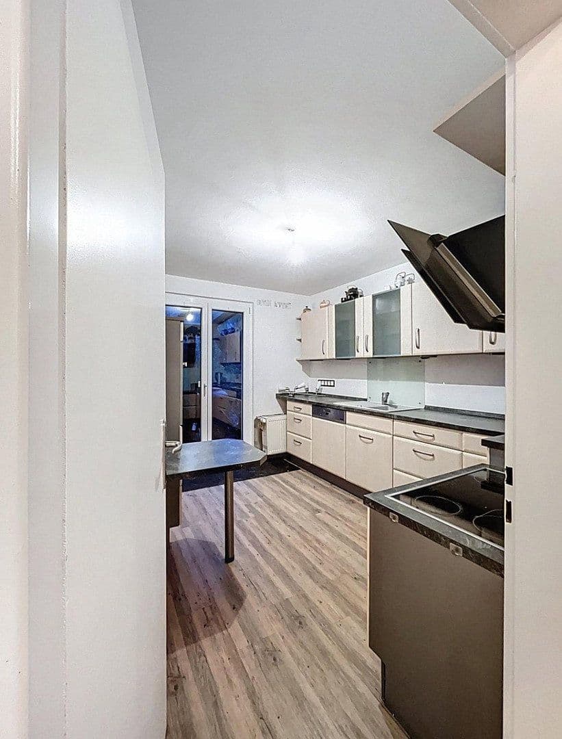 Predaj domu 138 m², pozemek 300 m², Sankt Ingbert, Sársko Predaj domu 138 m², pozemek 300 m², Sankt Ingbert, Sársko