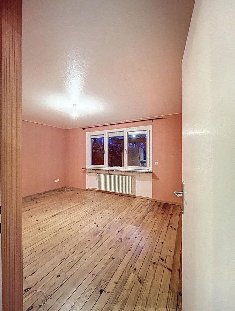 Predaj domu 138 m², pozemek 300 m², Sankt Ingbert, Sársko Predaj domu 138 m², pozemek 300 m², Sankt Ingbert, Sársko