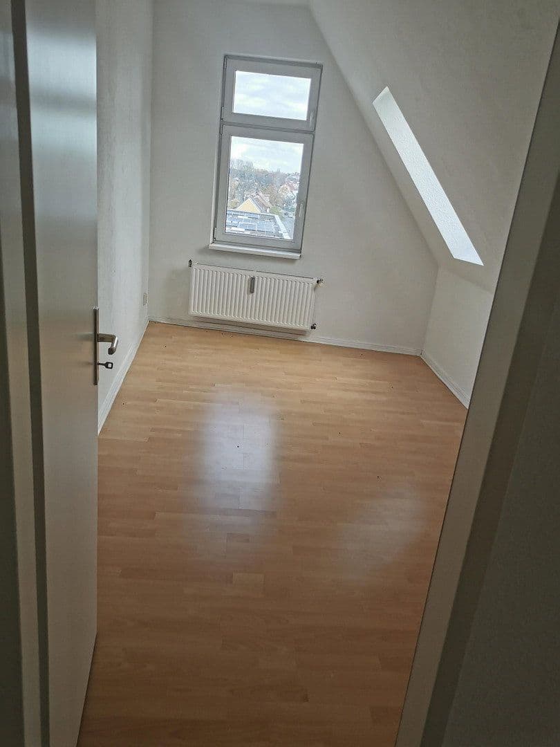 Prenájom bytu 4-izbový 112 m², Berlin, Berlín Prenájom bytu 4-izbový 112 m², Berlin, Berlín