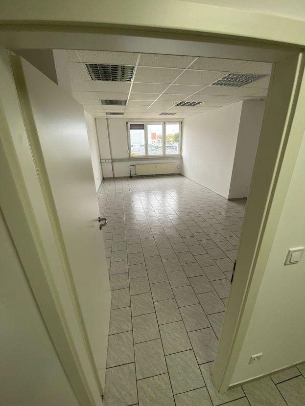 Prenájom kancelárie 88 m², Humbserstr.22, Fürth, Bavorsko Prenájom kancelárie 88 m², Humbserstr.22, Fürth, Bavorsko