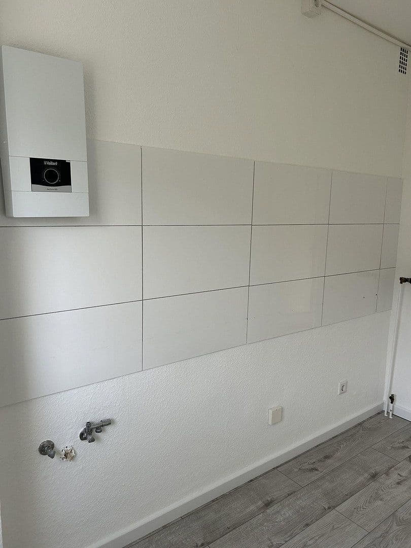 Prenájom bytu 3-izbový 68 m², Curieweg 12, Düsseldorf, Severné Porýnie - Westfálsko Prenájom bytu 3-izbový 68 m², Curieweg 12, Düsseldorf, Severné Porýnie - Westfálsko