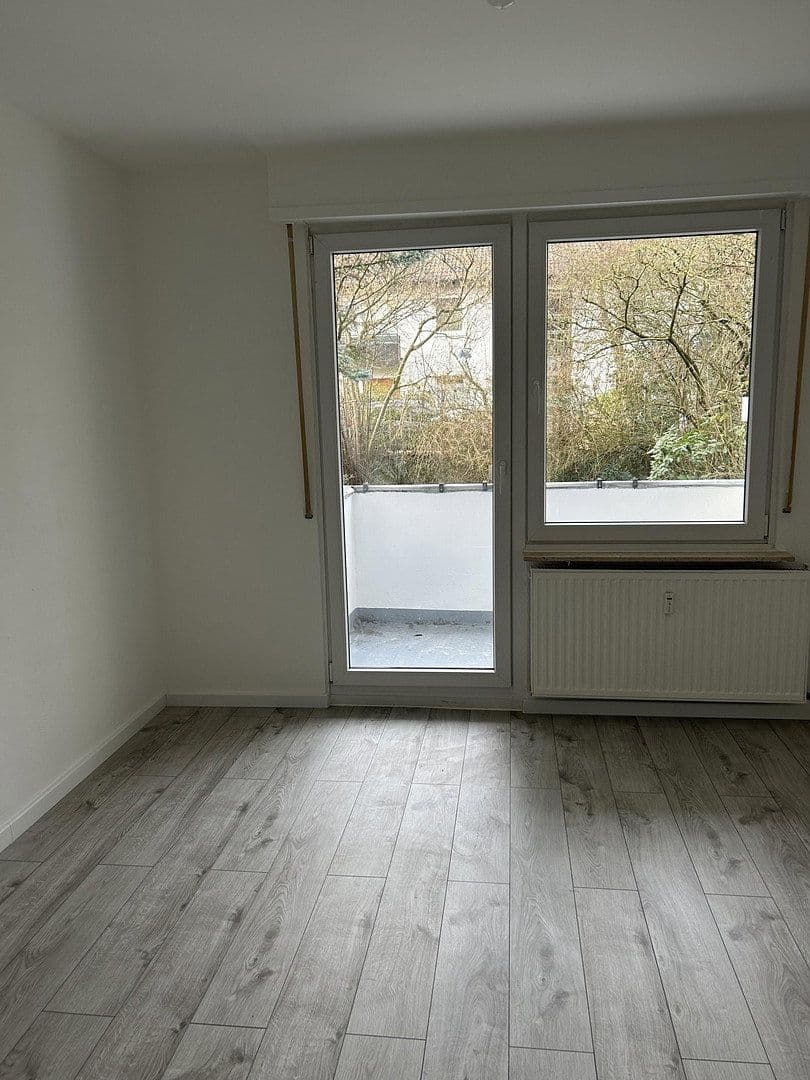 Prenájom bytu 3-izbový 68 m², Curieweg 12, Düsseldorf, Severné Porýnie - Westfálsko Prenájom bytu 3-izbový 68 m², Curieweg 12, Düsseldorf, Severné Porýnie - Westfálsko