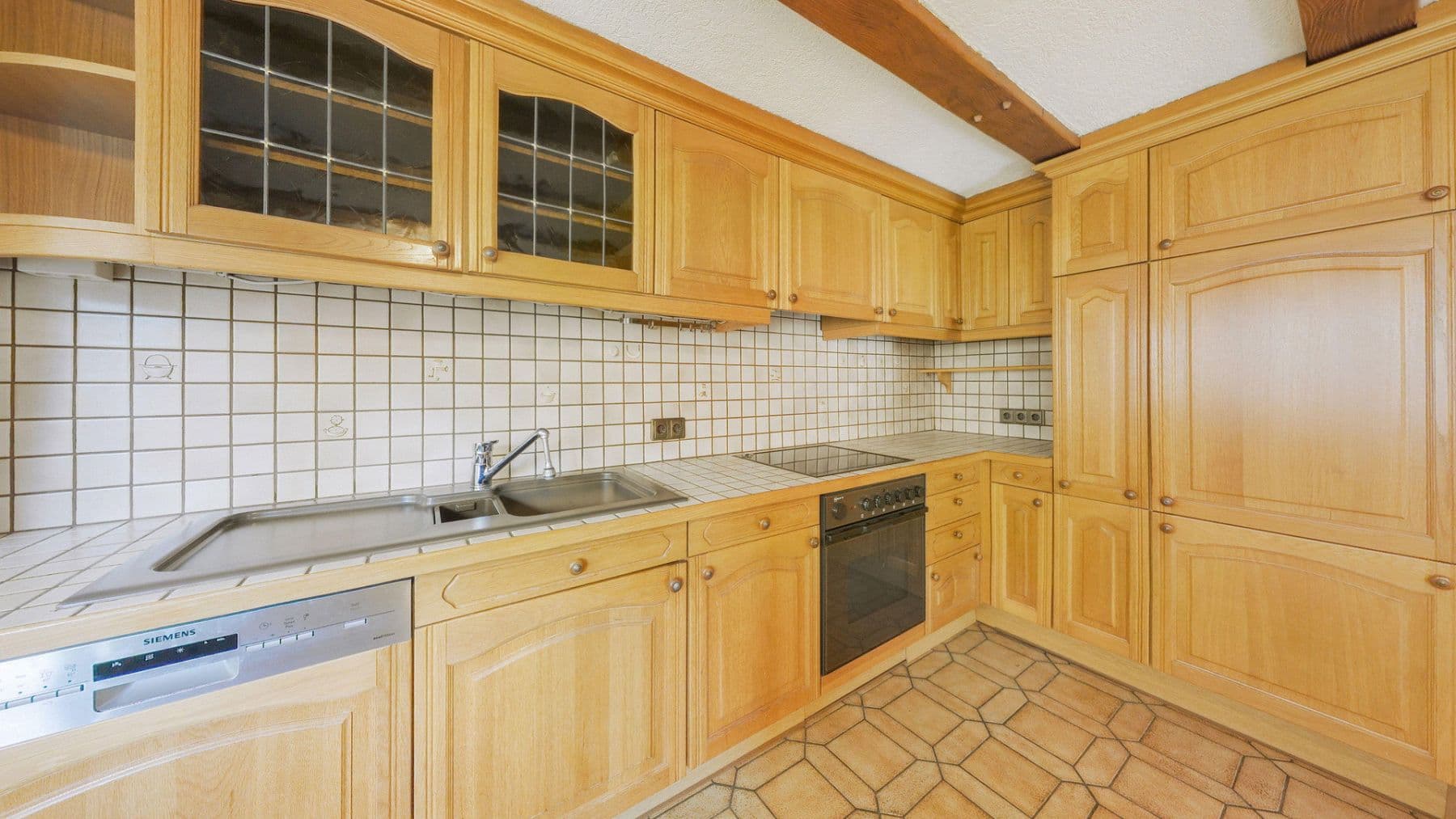 Predaj domu 140 m², pozemek 342 m², Ledergasse 8, Singen (Hohentwiel), Bádensko-Wurttembersko Predaj domu 140 m², pozemek 342 m², Ledergasse 8, Singen (Hohentwiel), Bádensko-Wurttembersko