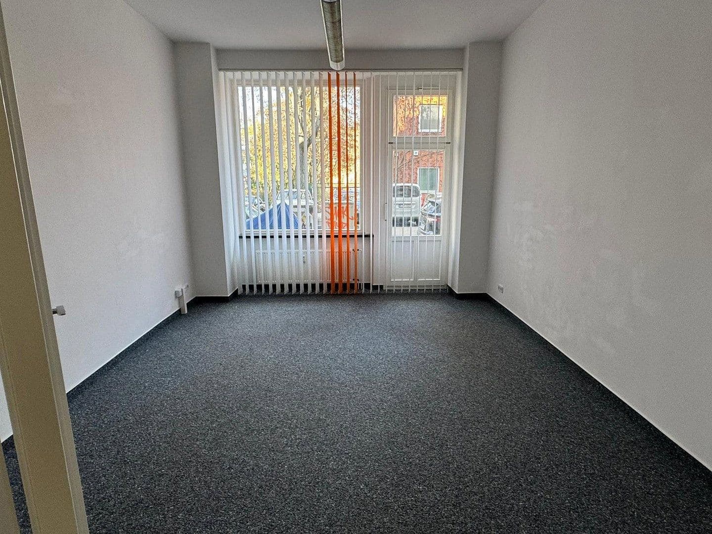 Prenájom kancelárie 135 m², Berlin, Berlín Prenájom kancelárie 135 m², Berlin, Berlín