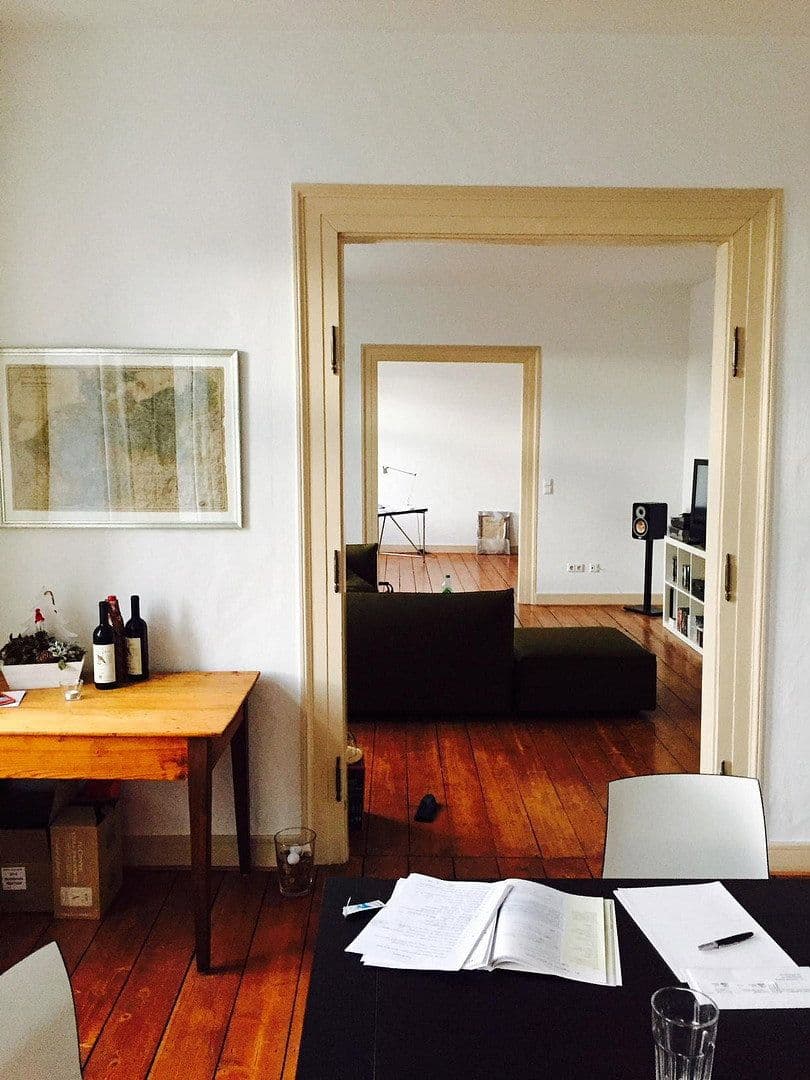 Prenájom bytu 4-izbový 110 m², Koblenz, Porýnie-Falcko Prenájom bytu 4-izbový 110 m², Koblenz, Porýnie-Falcko