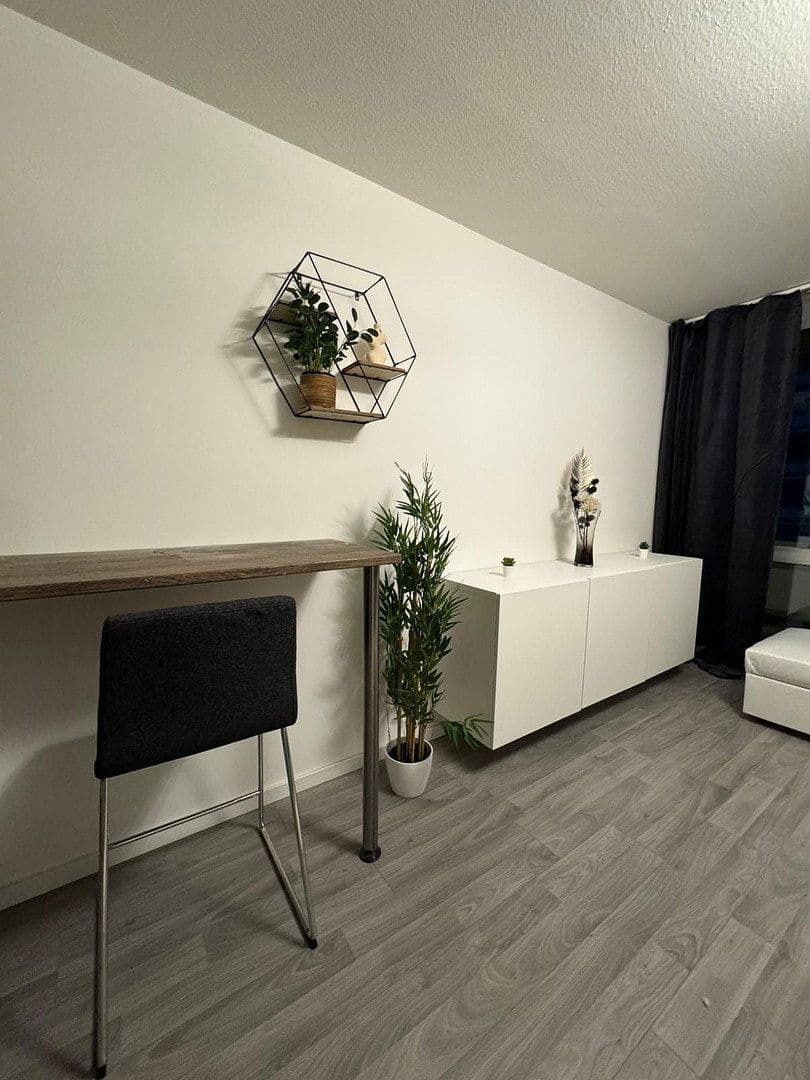 Prenájom bytu 1-izbový 30 m², Berg-am-Laim-Str. 95, München, Bavorsko Prenájom bytu 1-izbový 30 m², Berg-am-Laim-Str. 95, München, Bavorsko