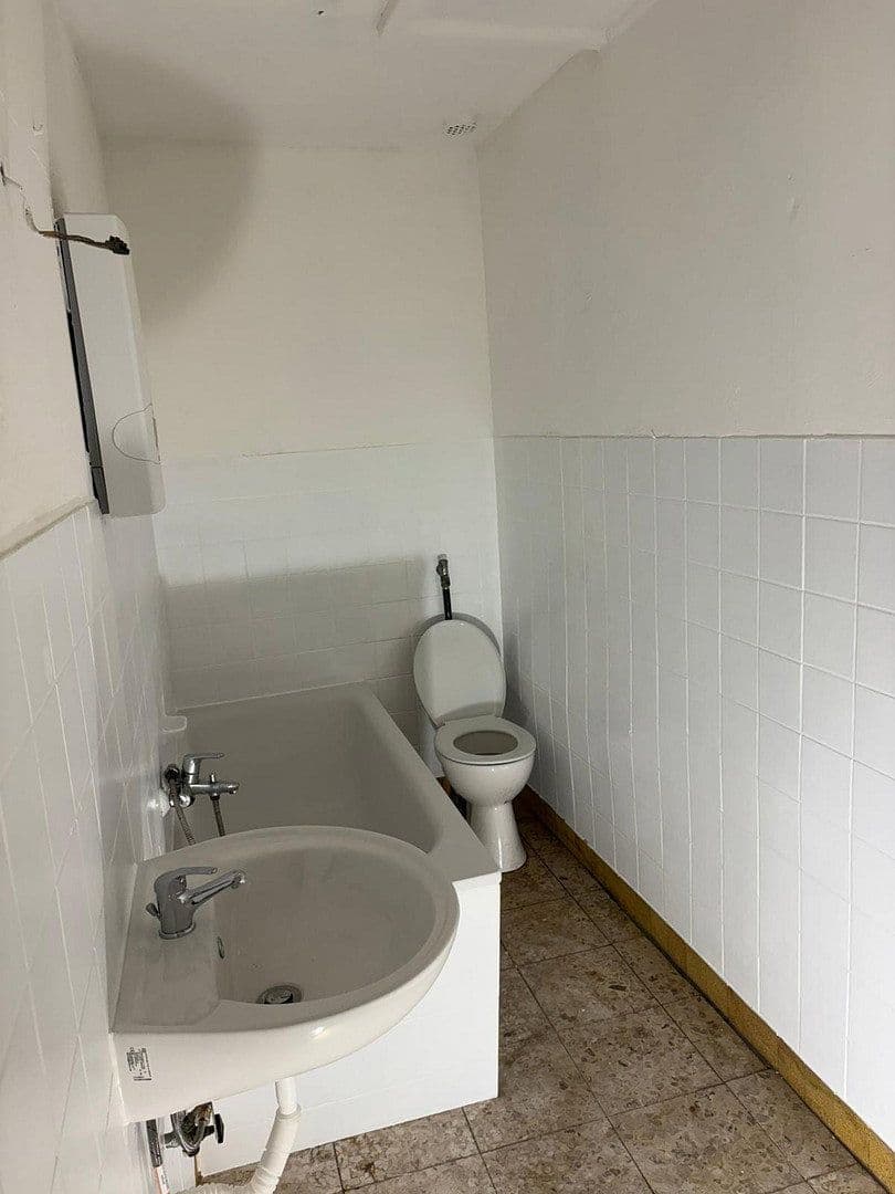 Prenájom bytu 2-izbový 62 m², Breyeller Straße 35, Nettetal, Severné Porýnie - Westfálsko Prenájom bytu 2-izbový 62 m², Breyeller Straße 35, Nettetal, Severné Porýnie - Westfálsko