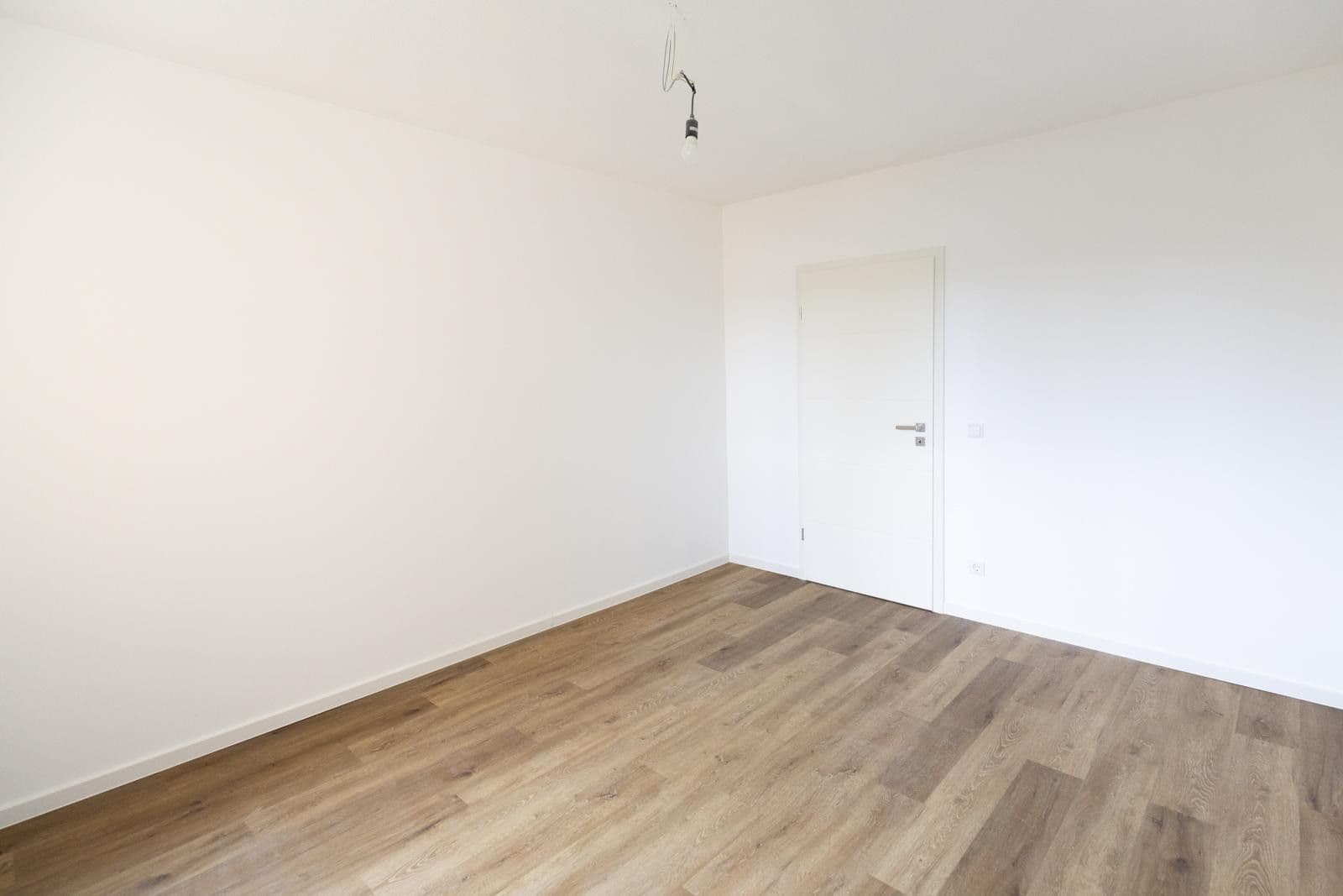 Prenájom bytu 3-izbový 85 m², Petersauracher Str. 39, Nürnberg, Bavorsko Prenájom bytu 3-izbový 85 m², Petersauracher Str. 39, Nürnberg, Bavorsko