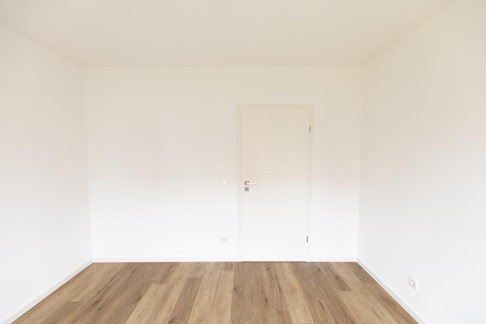 Prenájom bytu 3-izbový 85 m², Petersauracher Str. 39, Nürnberg, Bavorsko Prenájom bytu 3-izbový 85 m², Petersauracher Str. 39, Nürnberg, Bavorsko